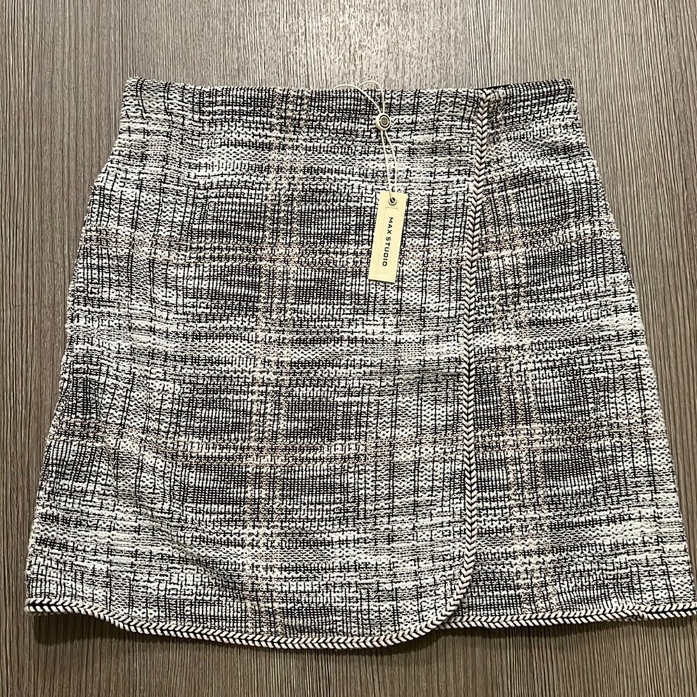 Max studio Skirt Size SMALL